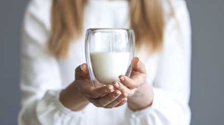 Uzman isim önerdi: İftardan bir saat sonra kefir tüketin Uzman isim önerdi: İftardan bir saat sonra kefir tüketin