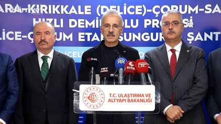 Bakan Uraloğlu’ndan ‘Süper Hızlı Tren’ müjdesi: Ankara-İstanbul arası 80 dakikaya düşüyor