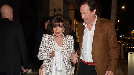 92 yaşında hala dimdik ayakta… Ne estetik ne de zayıflama iğneleri… Onu 30 yaş küçük kocasının aşkı genç tutuyor 92 yaşında hala dimdik ayakta… Ne estetik ne de zayıflama iğneleri… Onu 30 yaş küçük kocasının aşkı genç tutuyor