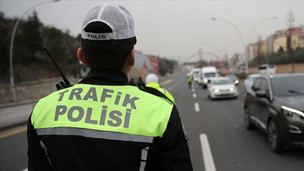 İstanbul Valiliği duyurdu: Yarın bazı yollar trafiğe kapatılacak