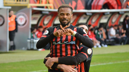 Çorum FK, Hataysporu 3 golle geçti