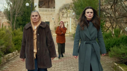 Uzak Şehir 53. bölüm kesintisiz full HD izleme ekranı (9 Mart Pazartesi-Son Bölüm) | Uzak Şehir son bölümde Alyanın sözleri Cihanı şoke etti: İşte Uzak Şehir 54. yeni bölüm fragmanı Uzak Şehir 53. bölüm kesintisiz full HD izleme ekranı (9 Mart Pazartesi-Son Bölüm) | Uzak Şehir son bölümde Alyanın sözleri Cihanı şoke etti: İşte Uzak Şehir 54. yeni bölüm fragmanı