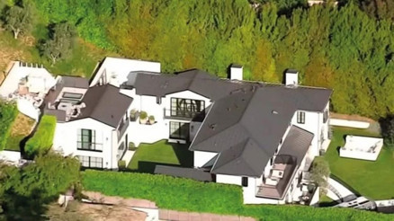 Eve kurşun yağmuru… 10 el ateş edildi