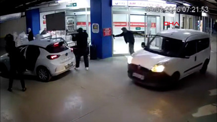 Kuyumcukentte uzun namlulu silahlarla 20 milyon liralık soygun kamerada