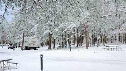 Kışın karavan keyfi bir başka