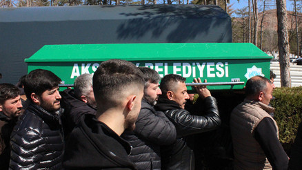 Akranı tarafından kız meselesi yüzünden öldürüldü: 16 yaşındaki Mustafa toprağa verildi