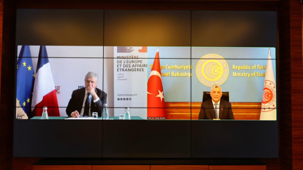 Bakanı Bolat, Fransız mevkidaşı Forissier ile görüştü