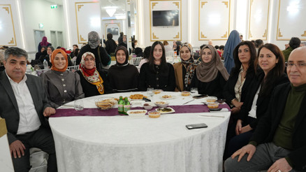 İngilterede Girişimci Kadınlardan birlik ve dayanışma iftar buluşması