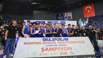 Bakan Bak: “Geleceğin 12 Dev Adamları okul sporlarında yetişiyor”