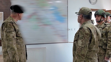 Kara Kuvvetleri Komutanı Orgeneral Tokel, İran sınırındaki Subaşı Hudut Karakolunda denetim yaptı