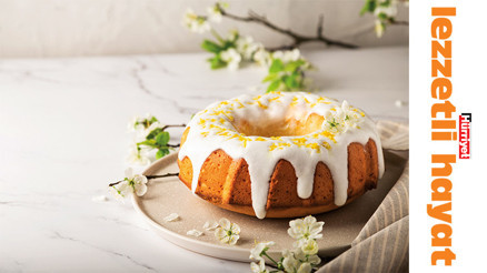 Sıradan bir kek, güzel bir sosla nasıl pasta olur