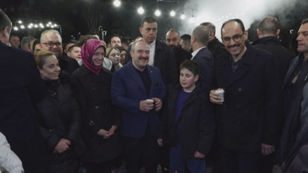 MİT Başkanı Kalın ile TBMM Sanayi Komisyonu Başkanı Varank, vatandaşlarla bir araya geldi