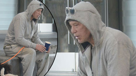 Onurunu ayaklar altına almak yerine evsiz kalmayı tercih etti: Kendisini sokağa atan ev sahibine ateş püskürdü