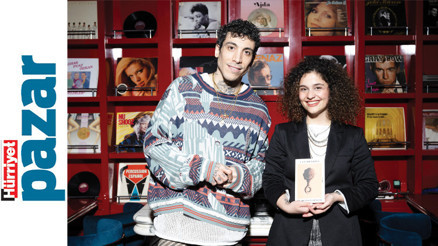 ‘Sadece kendi için değil başkaları için de konuşuyor insan şiir yazdığı zaman’