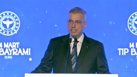 Bakan Memişoğlu: Daha güçlü bir sağlık sistemi için durmadan ilerleyeceğiz Bakan Memişoğlu: Daha güçlü bir sağlık sistemi için durmadan ilerleyeceğiz