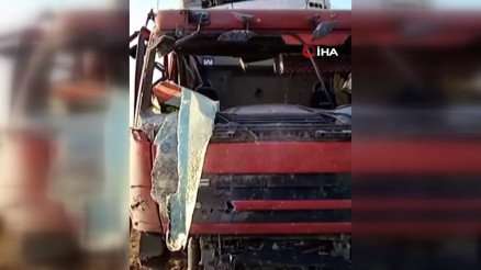 İranda yeri delen füzenin şarapnel parçasının isabet etmesiyle genç şoföre mezar olan tırın görüntüsü ortaya çıktı