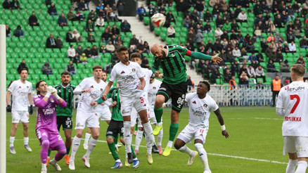 Sakaryaspor, Vanspor karşısında 2 golle güldü
