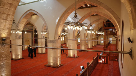 Asırlık emanet cemaatiyle buluştu