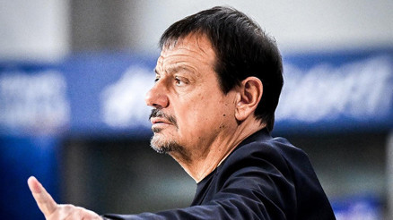 Ergin Ataman galibiyete rağmen sert konuştu: Oyuncular bunu hak etmeli