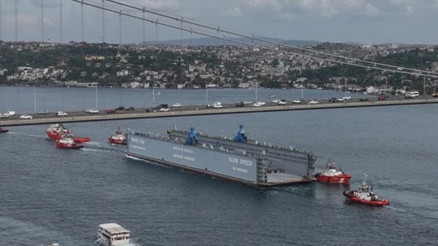 İstanbul Boğazında gemi trafiği çift yönlü askıya alındı