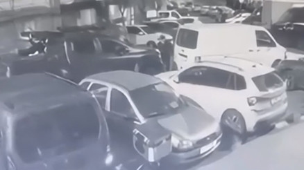 Motosikletle önünü kesip silahla vurdular 17 yaşındaki 2 şüpheli tutuklandı... Ne bakıyorsun dedi ayaklarına sıktık Motosikletle önünü kesip silahla vurdular 17 yaşındaki 2 şüpheli tutuklandı... Ne bakıyorsun dedi ayaklarına sıktık