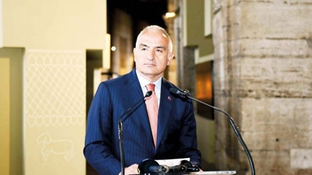 Çalınan İznik Çinileri Türkiye’de