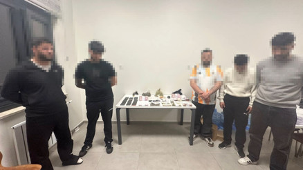 Maltepede uyuşturucu satıcılarının zula evine operasyon