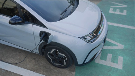 Elektrikli araçlar seyir halindeyken şarj olacak