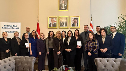 Britanya Türk Kadınları Derneği’nin eğitime desteği devam ediyor