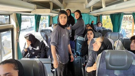 İranlı futbolcular Türkiye üzerinden döndü İranlı futbolcular Türkiye üzerinden döndü