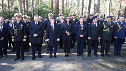 İngiltere’de Brookwood Türk Hava Şehitliği’nde anma töreni düzenlendi