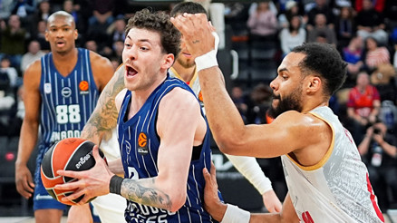 Anadolu Efes, Monacoya evinde kaybetti