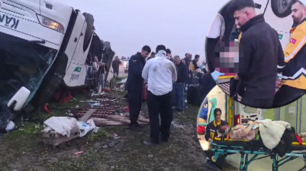 Son dakika... Adanada yolcu otobüsü devrildi: 2 ölü,19 yaralı