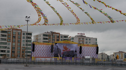 Diyarbakırda nevruz ateşi için 5 ton odun yakılacak