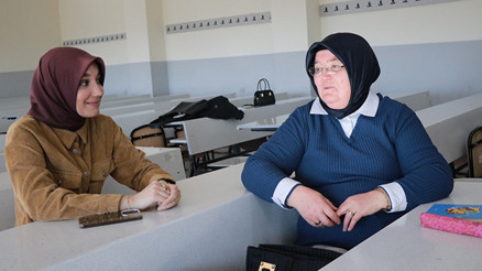 Kız çocuğu okuyacak da ne olacak dediler 41 yıl sonra herkesi şaşırttı