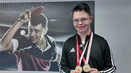 Down sendromlu üniversiteli Alihan sporla başarıya koşuyor