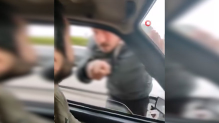 Ailesinin yanında saldırıya uğrayan sürücünün o anları kamerada