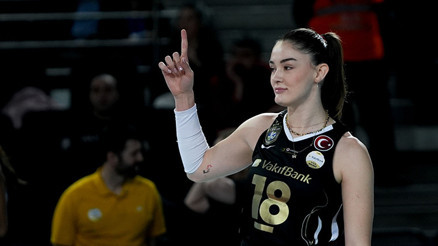 Kupa Voleyde ilk finalist VakıfBank