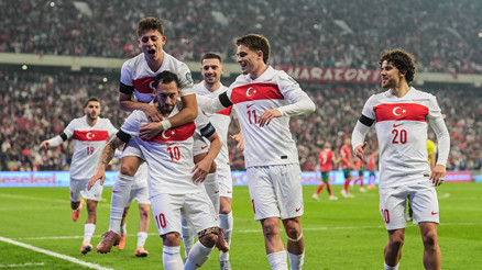 Haydi Bizim Çocuklar, ilk hedef Romanya