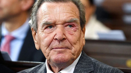 Eski Şansölye Schröder’den partisi SPD’ye sert eleştiri