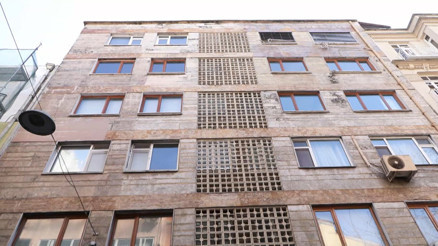 Orhan Pamukun 9 dairesinin bulunduğu Taray Apartmanı davasında karar Apartman yıkılacak