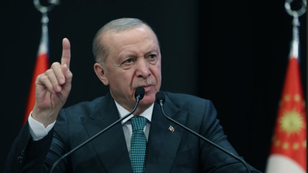 Kaya gibi sağlam bir Türkiye Cumhurbaşkanı Erdoğan: Savaşın faturasını önce Müslümanlar sonra insanlık ödüyor