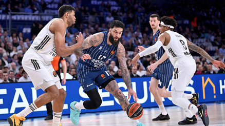 Anadolu Efes deplasmanda Real Madride mağlup