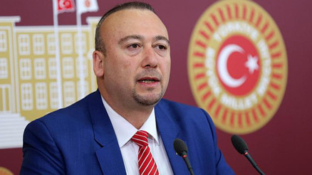 Son dakika... Uşak Belediye Başkanı gözaltına alındı Mallarını şoförüne devretti, sevgilisine kadro verdi iddiası
