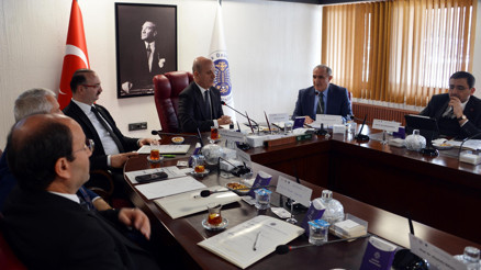 YÖK Başkanı Özvar: Gerçek hayata temas eden eğitim modeli gerekli