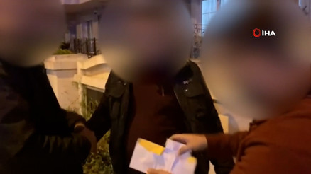 Rüşvet alırken suçüstü yakalandı