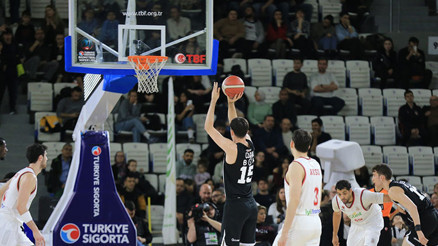 Beşiktaş GAİN, Manisayı 100 sayıyla geçti