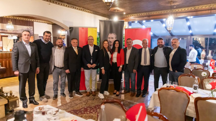 Baden-Württemberg’de Çifte Bayram Coşkusu: Ramazan ve Nevruz Aynı Çatı Altında Kutlandı