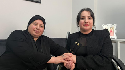 Annesinden böbrek nakli yapıldı, eğitimle hayata sarıldı