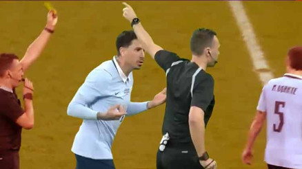 İngiltere-Uruguay maçında kart krizi Kırmızıyı unuttu derken, kart gördüğü ortaya çıktı